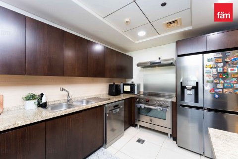 Купить квартиру в Пальме Джумейре, Дубай: 3 спальни, 397.9м², № 22716 - фото 7