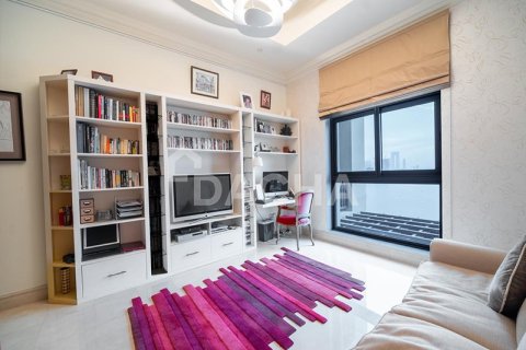 Penthouse in The Fairmont Palm Residences, Palm Jumeirah, Dubai 4 bedrooms, 456 sq.m. № 110347 - photo 7