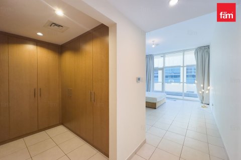 Apartamento en Business Bay, Dubai, 1 dormitorio, 105.8 m², № 84160 - foto 8