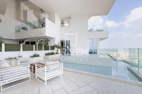 Apartment in Jumeirah Village Circle, Dubai 2 bedrooms, 257.9 sq.m. № 127403 - photo 12