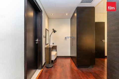 Apartment in Palm Jumeirah, Dubai 1 bedroom, 107.6 sq.m. № 49353 - photo 11