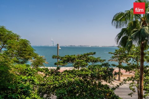 Apartment in Palm Jumeirah, Dubai 1 bedroom, 107.6 sq.m. № 49353 - photo 1