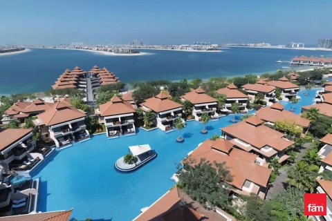 Appartement à Palm Jumeirah, Dubai, 1 chambre, 107.6 m², № 49353 - photo 1
