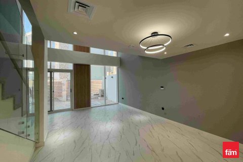 Maison de ville à Dubai, 2 chambres, 101.4 m², № 49344 - photo 1