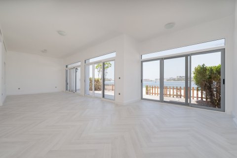 Villa in Palma Residences, Palm Jumeirah, Dubai 5 bedrooms, 318.47 sq.m. № 136467
