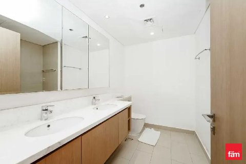 Снять в аренду квартиру в Дубае: 3 спальни, 143.4м², № 77951 - фото 10