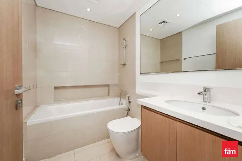 Снять в аренду квартиру в Дубае: 3 спальни, 143.4м², № 77951 - фото 12