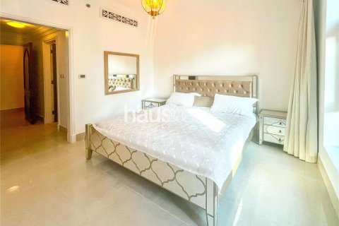 Apartment in Downtown Dubai (Downtown Burj Dubai), Dubai 2 bedrooms, 137 sq.m. № 44965 - photo 7