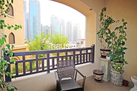 Apartment in Downtown Dubai (Downtown Burj Dubai), Dubai 2 bedrooms, 137 sq.m. № 44965 - photo 11