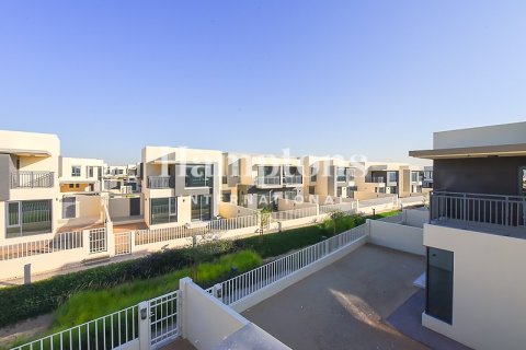 Villa in Maple 2, Dubai Hills Estate, Dubai 5 bedrooms, 352.10237000 sq.m. № 110993 - photo 11
