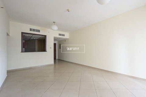 Apartment in Jumeirah Lake Towers, Dubai 2 bedrooms, 123.2 sq.m. № 49778 - photo 4