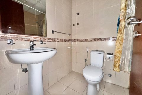 Apartment in Jumeirah Lake Towers, Dubai 2 bedrooms, 89.4 sq.m. № 49782 - photo 13