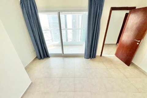 Apartment in Jumeirah Lake Towers, Dubai 2 bedrooms, 89.4 sq.m. № 49782 - photo 8