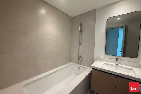 Снять в аренду квартиру в Дубае: 2 спальни, 105.1м², № 69496 - фото 15