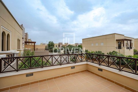 Adosado en Mudon, Dubai, 4 dormitorios, 353 m², № 86432 - foto 19