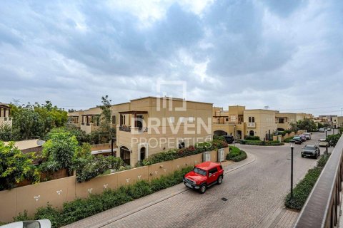 Adosado en Mudon, Dubai, 4 dormitorios, 353 m², № 86432 - foto 18