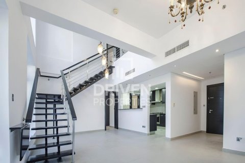 Дуплекс в Jumeirah Islands, Дубай, 3 спальни, 260м², № 86423