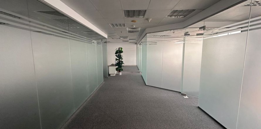 Office in Dubai 156.9 sq.m. № 72348