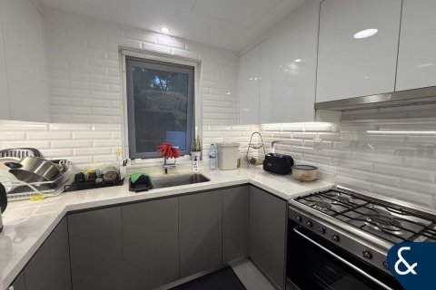 Villa in Palmera, Arabian Ranches, Dubai 3 bedrooms, 206 sq.m. № 75217 - photo 10