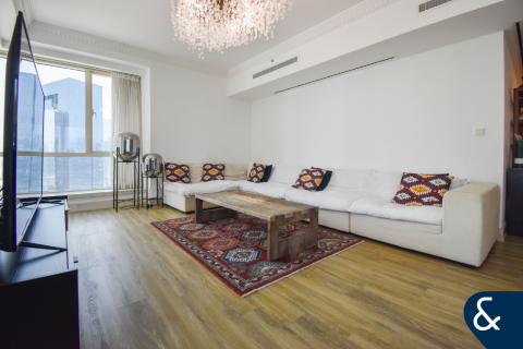 Apartment in Emaar 6 Towers, Dubai Marina, Dubai 3 bedrooms, 218 sq.m. № 75222 - photo 11