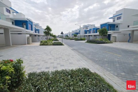 Villa en Dubai, 4 dormitorios, 144 m², № 77769 - foto 15