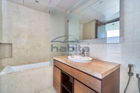 Apartamento en Downtown Dubai (Downtown Burj Dubai), Dubai, 2 dormitorios, 165.2 m², № 7716 - foto 10