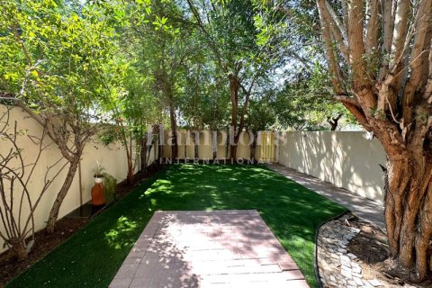 Снять в аренду виллу в Springs 12, The Springs, Дубай: 2 спальни, 174.05005438м², № 12604 - фото 24