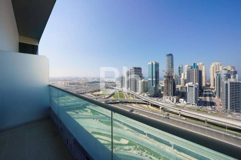 Apartment in Jumeirah Lake Towers, Dubai 2 bedrooms, 124 sq.m. № 56671 - photo 6