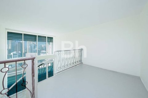 Apartment in Jumeirah Lake Towers, Dubai 2 bedrooms, 124 sq.m. № 56671 - photo 4