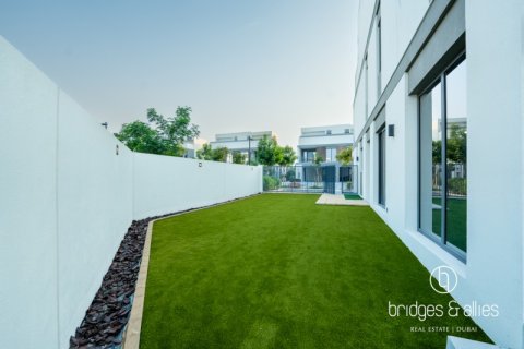 فيلا في دبي 4 غرف نوم, 271.3 م² رقم 77306 - صورة 7