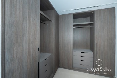 فيلا في دبي 4 غرف نوم, 271.3 م² رقم 77306 - صورة 9