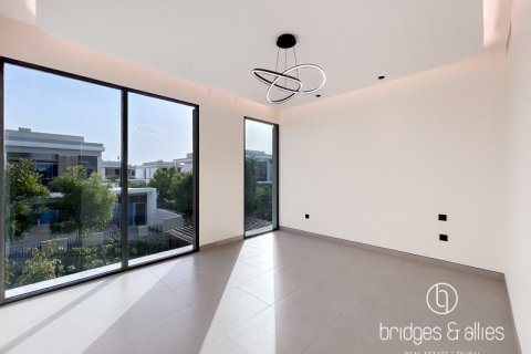 فيلا في دبي 4 غرف نوم, 432 م² رقم 77309 - صورة 16