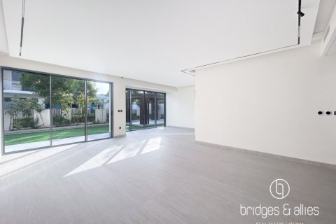 فيلا في دبي 4 غرف نوم, 432 م² رقم 77309 - صورة 1