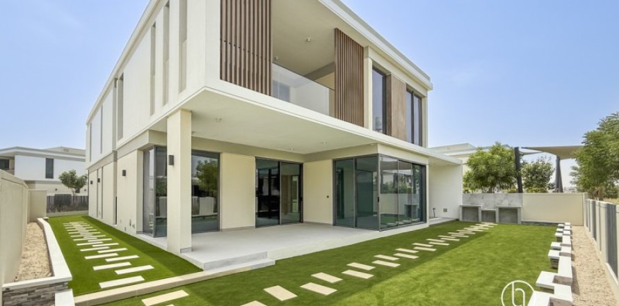 فيلا في دبي 5 غرف نوم , 577.4 م² رقم 77308