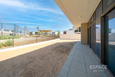 Снять в аренду виллу в Al Furjan, Дубай: 5 спален, 453м², № 72446 - фото 17