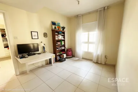 فيلا في The Springs, دبي 3 غرف نوم, 270 م² رقم 72444 - صورة 9