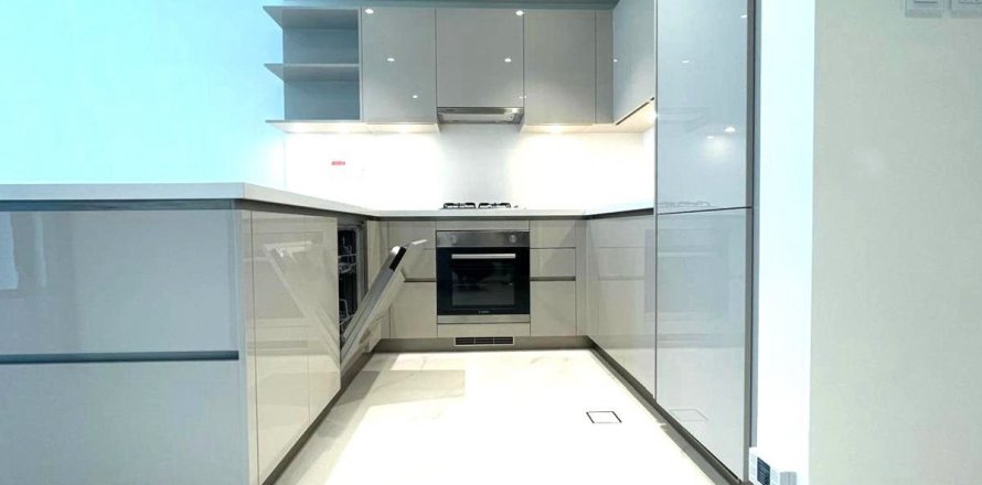 Apartment in Dubai 3 bedrooms, 150.3 sq.m. № 84211