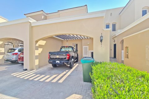 Villa à Bella Casa, Serena, Dubai, 2 chambres, 141 m², № 91344