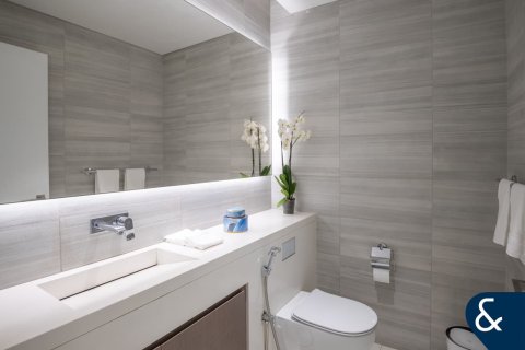 Apartment in Palm Jumeirah, Dubai 3 bedrooms, 486 sq.m. № 91334 - photo 13