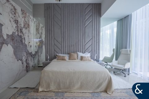 Apartment in Palm Jumeirah, Dubai 3 bedrooms, 486 sq.m. № 91334 - photo 8