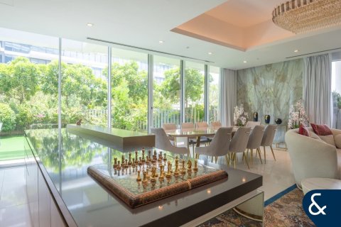 Apartment in Palm Jumeirah, Dubai 3 bedrooms, 486 sq.m. № 91334 - photo 6