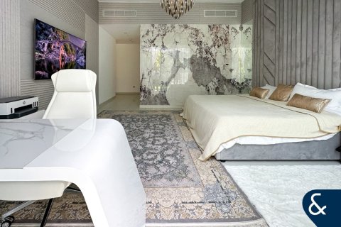 Apartment in Palm Jumeirah, Dubai 3 bedrooms, 486 sq.m. № 91334 - photo 17