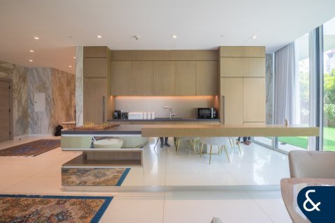 Apartment in Palm Jumeirah, Dubai 3 bedrooms, 486 sq.m. № 91334 - photo 7