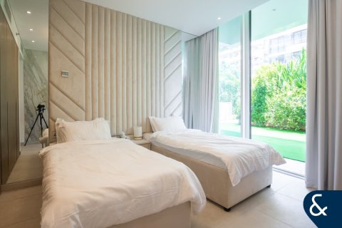 Apartment in Palm Jumeirah, Dubai 3 bedrooms, 486 sq.m. № 91334 - photo 15