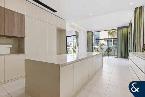 Купить виллу в Jumeirah Village Triangle, Дубай: 5 спален, 469м², № 91335 - фото 16