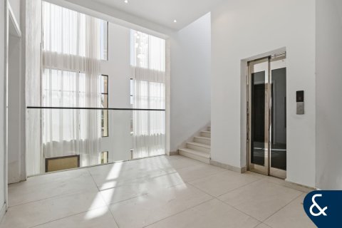 Купить виллу в Jumeirah Village Triangle, Дубай: 5 спален, 469м², № 91335 - фото 2