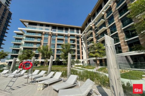 Купить квартиру в Аль-Васле, Дубай: 2 спальни, 102.4м², № 60472 - фото 1