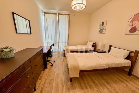 Apartment in Al Habtoor City, Business Bay, Dubai 2 bedrooms, 140 sq.m. № 105133 - photo 8