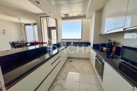 Apartment in Al Habtoor City, Business Bay, Dubai 2 bedrooms, 140 sq.m. № 105133 - photo 6