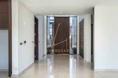 Villa en Dubai Hills Estate, Dubai, 5 dormitorios, 731 m², № 113431 - foto 7